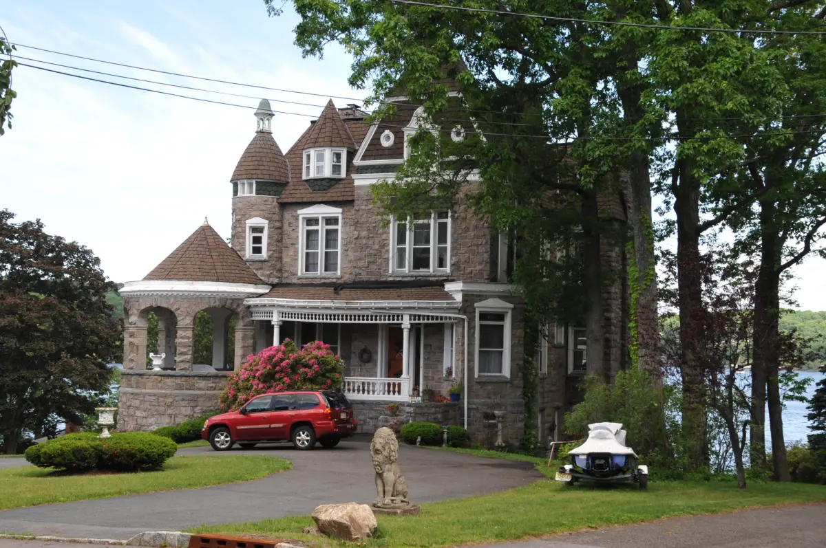A Victorian lakeside house on Edgemere Avenue in Mount Arlington, NJ