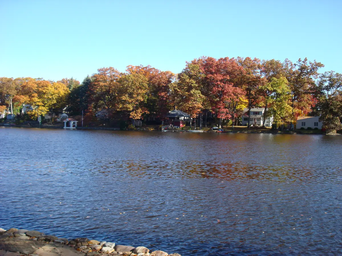 Rainbow Lake in autumn, Parsippany-Troy Hills, NJ